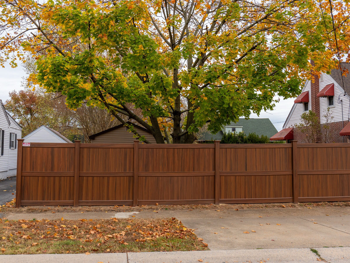 White vinyl privacy fence Christiana Delaware