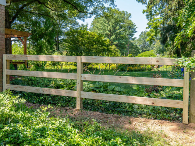Short Wood Fence – 5