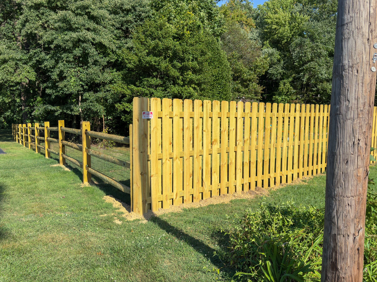 Wood fence Silverside Road Delaware
