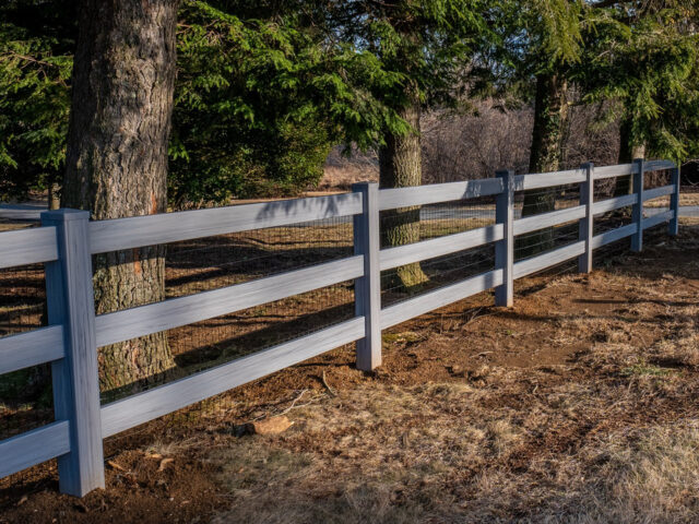 Stargatt Vinyl Fence – 2