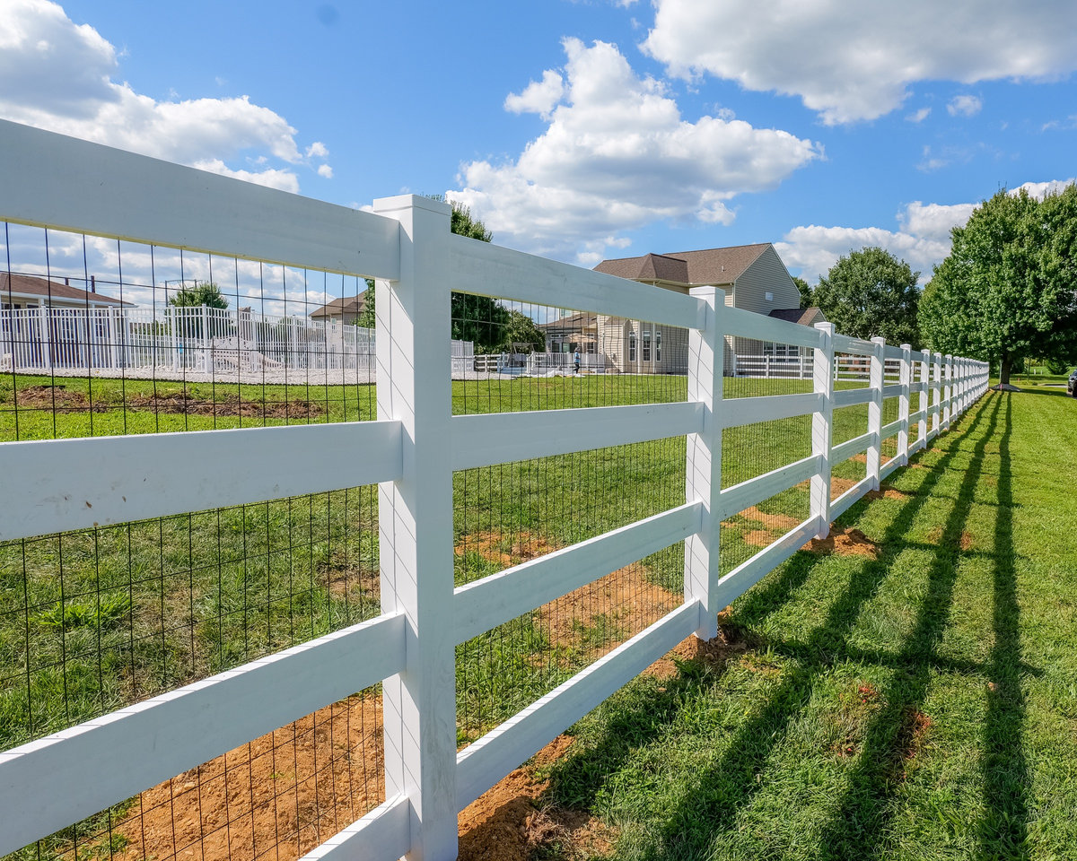 Vinyl split rail fence Chesapeake Delaware