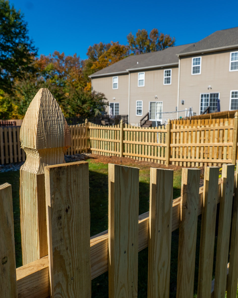 Custom wood fence Delaware