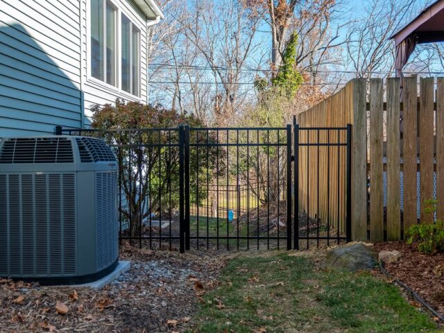 Black Aluminum Fence & Gate Side Yard
