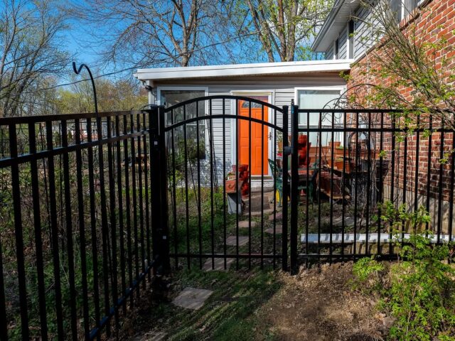 Black Aluminum Fence & Gate Wilmington – 2