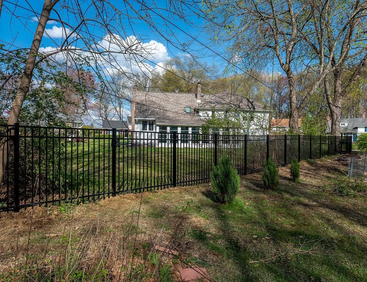 Angled view of black aluminum fence in Wilmington, DE