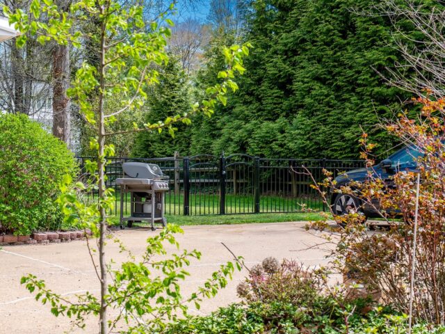 Black Aluminum Fence North Wilmington – 3