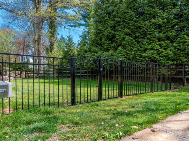 Black Aluminum Fence North Wilmington – 4