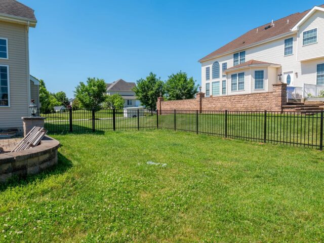 Black Aluminum Fence Open Backyard – 1