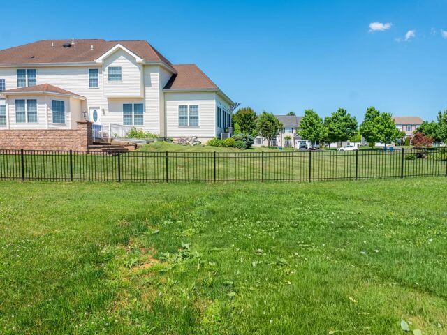 Black Aluminum Fence Open Backyard – 5