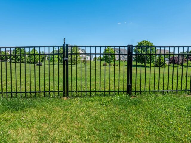 Black Aluminum Fence Open Backyard – 8