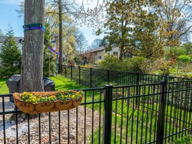 Black Aluminum Garden Fence