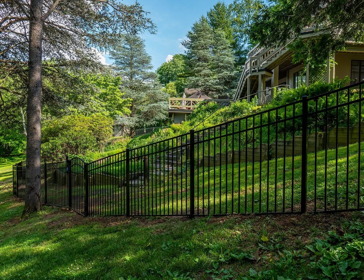 Full view of black aluminum fence in Delaware