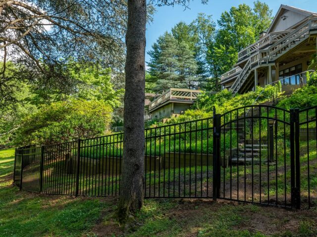 Black Aluminum Hillside Fence – 2