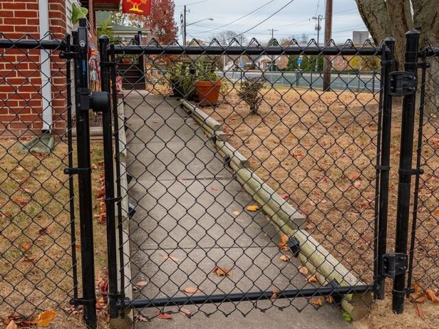 Black Chain Link Fence & Gate – 2