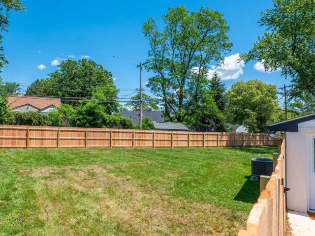 Cedar Privacy Fence Install – 4