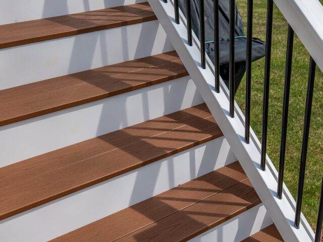 Composite Deck with White Rails – 1