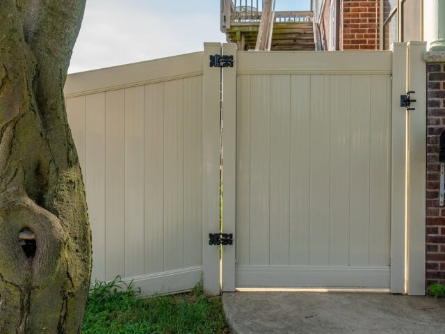 Cream Vinyl Privacy Gate