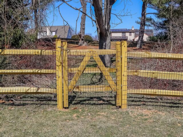 Split Rail Fence with Wire Backing – 2