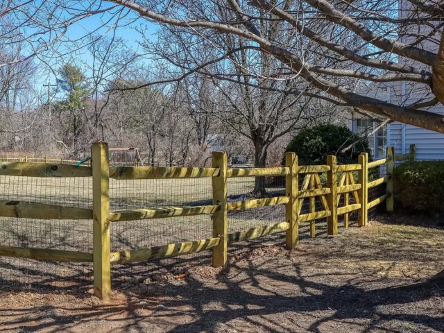Split Rail Fence with Wire Backing – 3