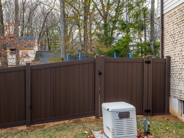 Tan & Brown Faux Wood Vinyl Fence – 7