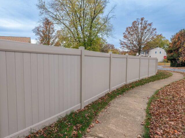 Tan Vinyl Privacy Fence & Gate – 1