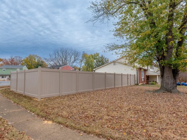Tan Vinyl Privacy Fence & Gate – 4