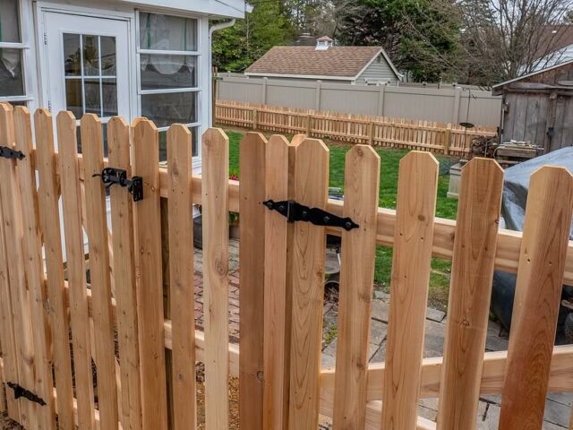 Wood Picket Fence Wilmington – 1